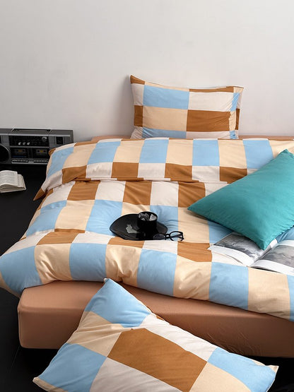 Dopamine Checker Duvet Cover Set With Pillowcases & Fitted Sheet